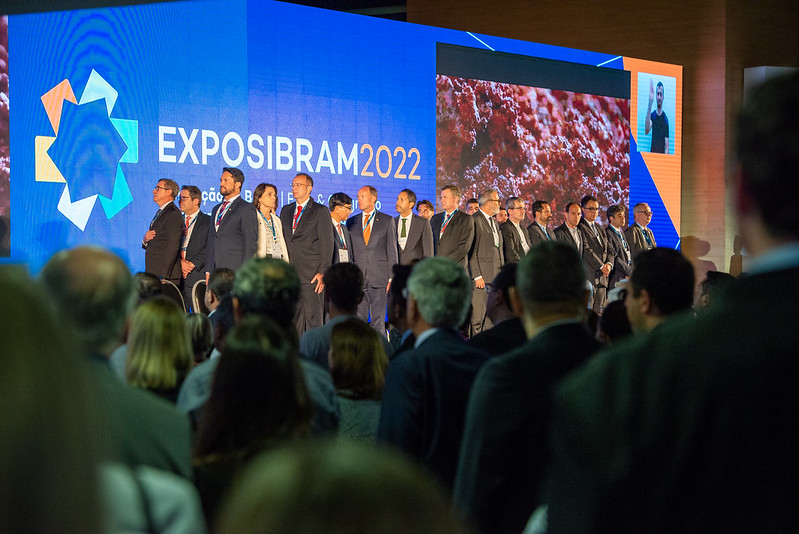 Solenidade de abertura da EXPOSIBRAM 2022 é prestigiada por autoridades brasileiras e embaixadores